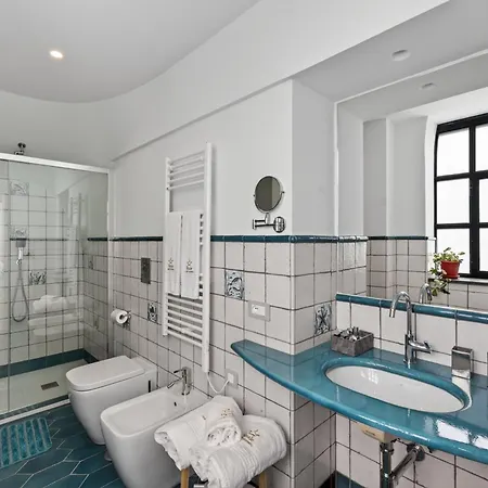 Reale Luxury דירה מינורי